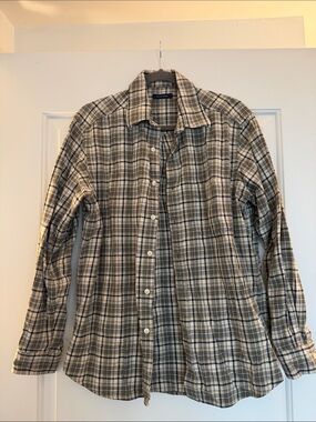 Club Room Men's Plaid Button-Down Shirt in Beige and Gray